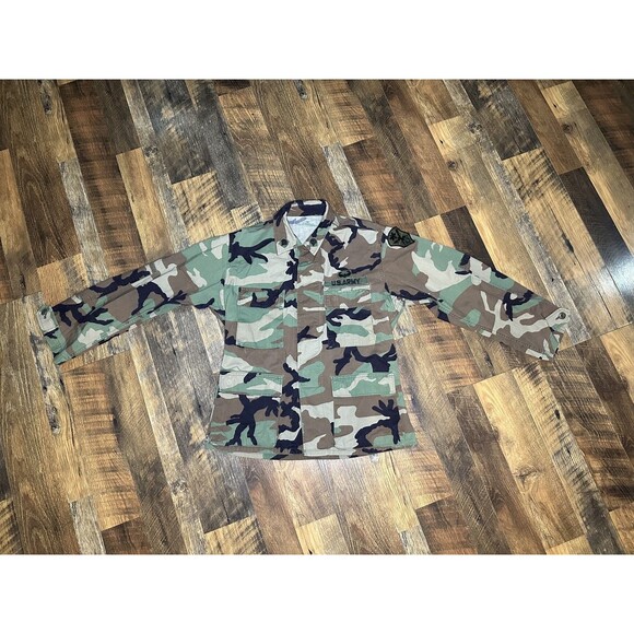 Vintage Army Fatigue Jacket Camo Military Size Small Short - Picture 1 of 5